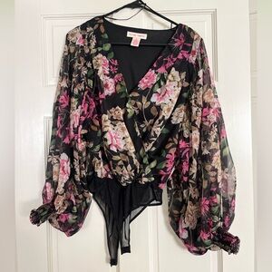 Flying Tomato size small black floral bodysuit